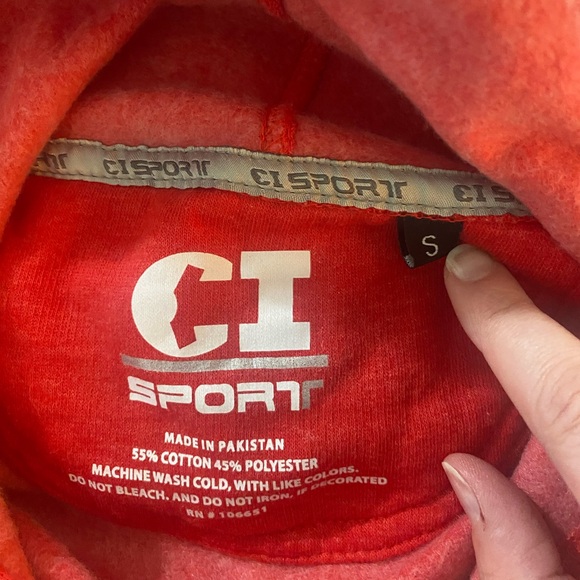 Dayton Flyers Women’s Sweatshirt, size Small - Picture 2 of 6